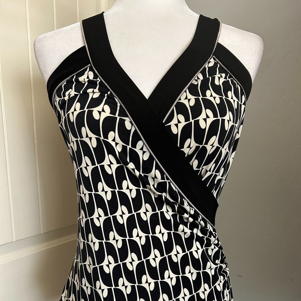 Studio M Women's Black & Cream Print Sleeveless V-Neck Faux Wrap Top Small
